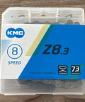 Fahrradkette KMC Z8.3, 8-fach, 7,3 mm Pin-Länge, Originalverpackung, Foto aus unserer Berliner Werkstatt