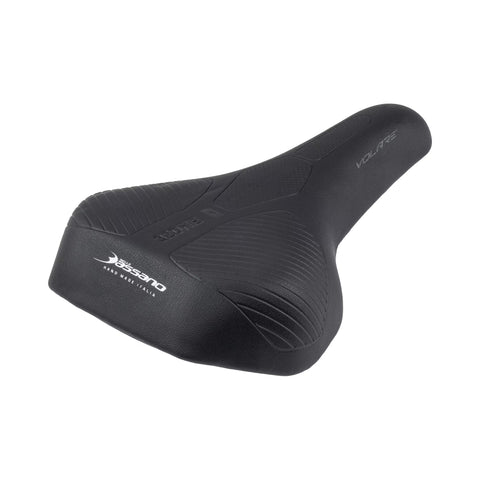 Fahrradsattel SELLE Bassano Volare Trekking, Herren, schwarz, Dreiviertelansicht mit 3-Zonen-comfortPlus-Polsterung
